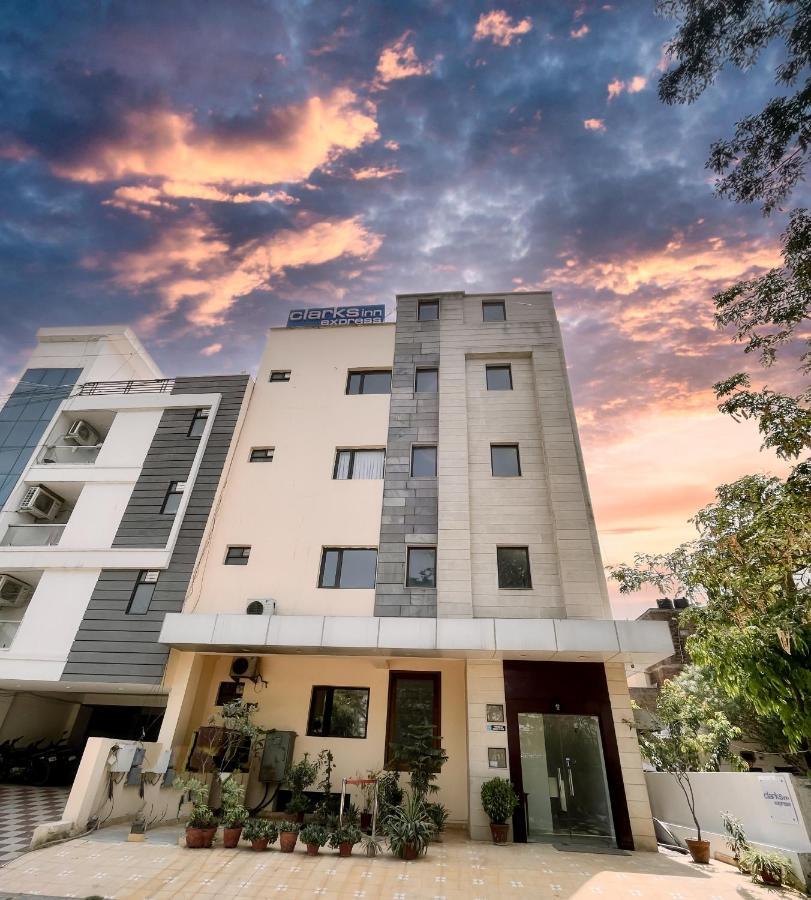 The Orion Express Hotel Jaipur Ngoại thất bức ảnh